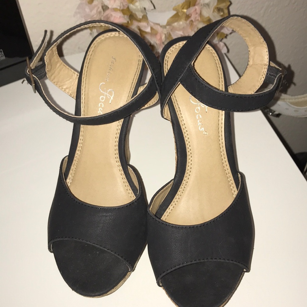 Black bamboo wedges